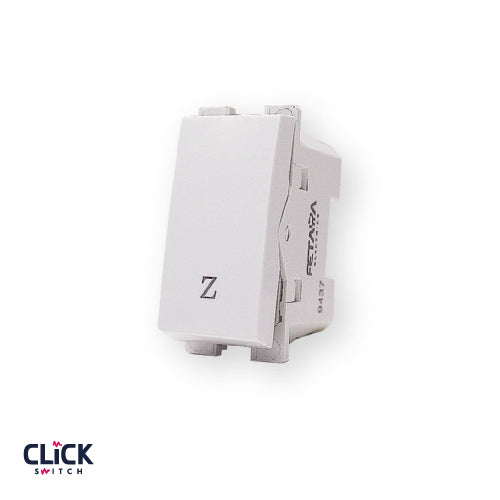 מפסק צלב CLICK יחיד 1 מודול מתח/זרם 16A בצבע לבן FETAYA